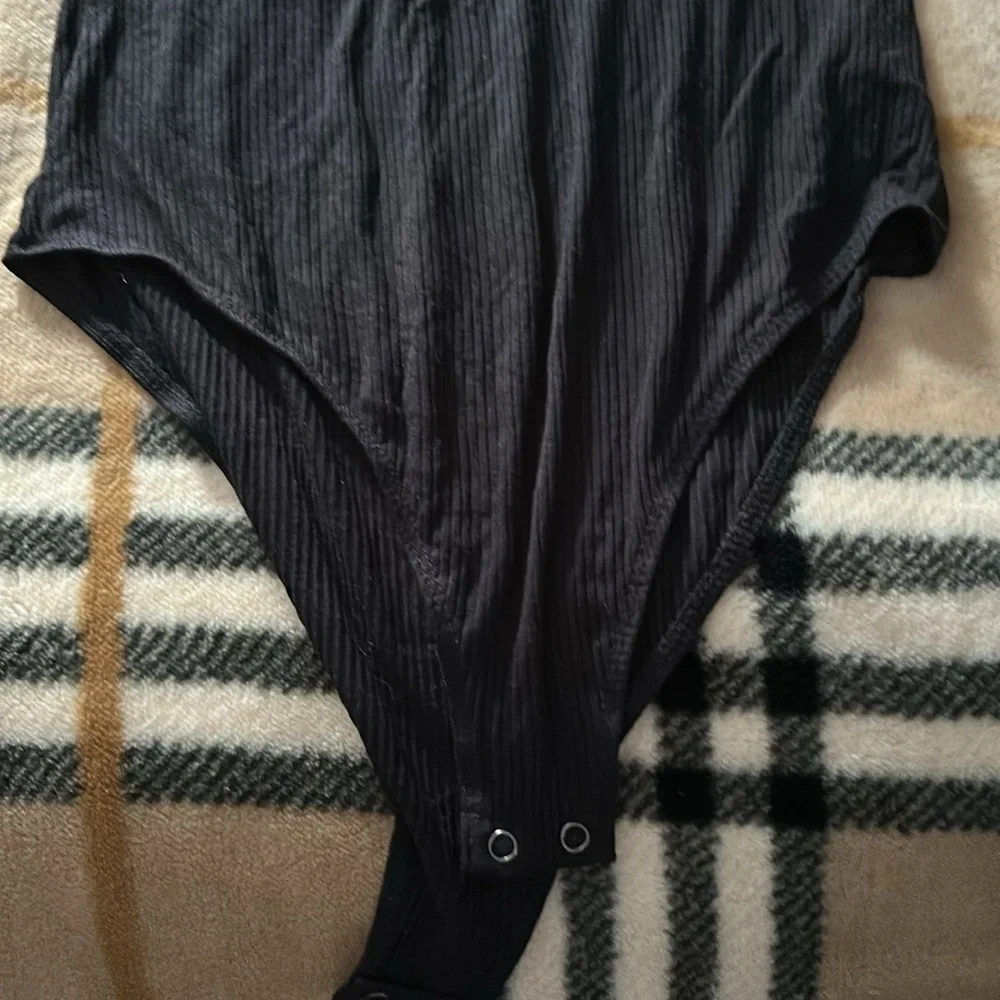 Forever 21 Bodysuit EUC - Picture 4 of 4
